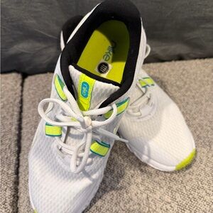 Nike Renew Retaliation TR 2 Men's Size
9.5 Running Shoes